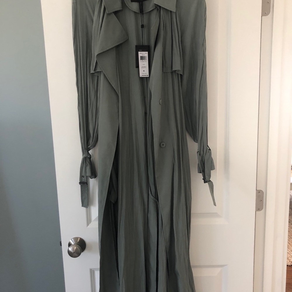 BCBG lightweight coat size large NWT
